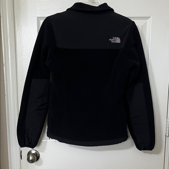 The North Face Black Full‑Zip Fleece Jacket - Picture 4 of 5
